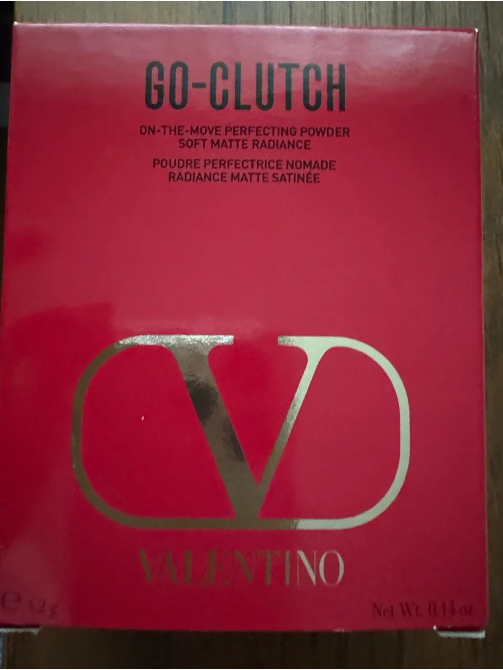 Valentino Garavani Vltn Go-clutch With Refillable Finishing Powder